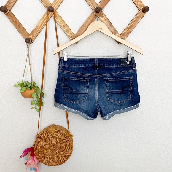 American Eagle Shortie Shorts Size 4 - Picture 2 of 7